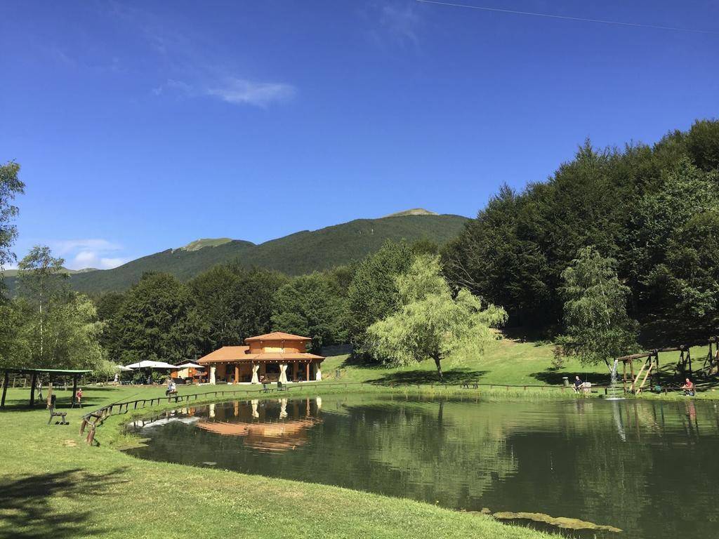 Hotel Ristorante Bertolini Piazza al Serchio المظهر الخارجي الصورة