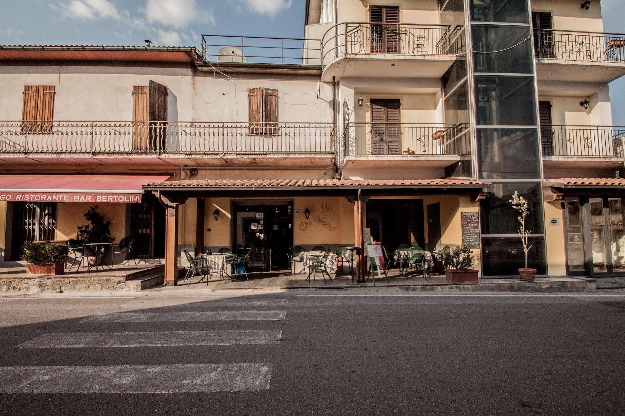 Hotel Ristorante Bertolini Piazza al Serchio المظهر الخارجي الصورة